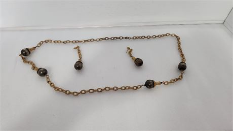 Necklace & Ear Rings