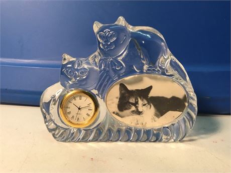 Glass Cat Clock