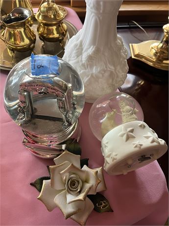 Home Decor, Collectibles, Snow Globes
