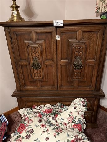 Dixie Chiffarobe Dresser