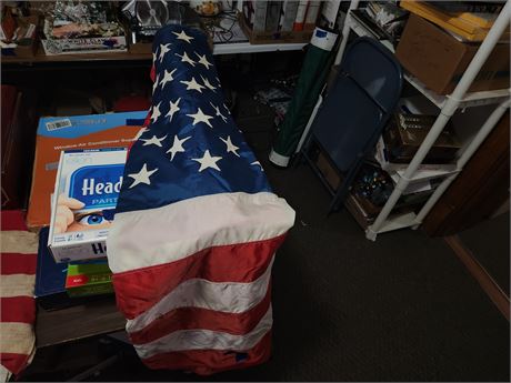 3 American Flags