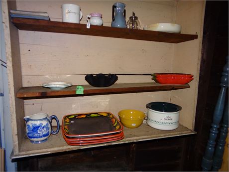 Crockette & more Shelf As a Lot
