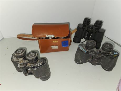 Lot Of Binoculars. Bushnell & Tasco
