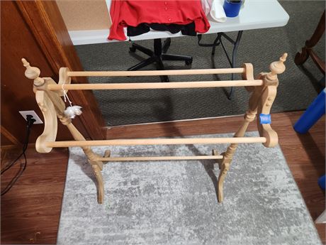 Wooden Quilt Rack