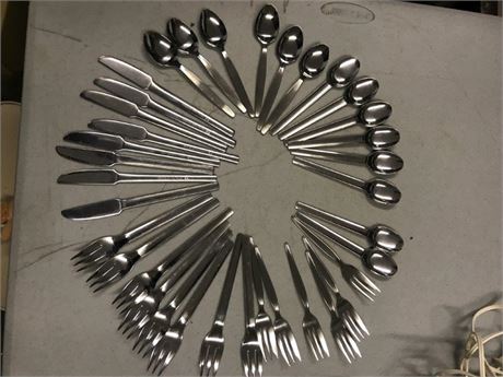Alitalia Flatware