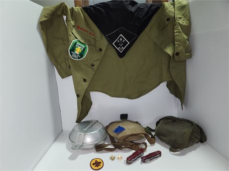 Boy Scout Memorabilia & Cantene & Knives & Shirt Badges