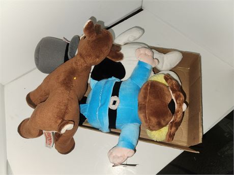 Lot Of Collectable Christmas Plush Toys