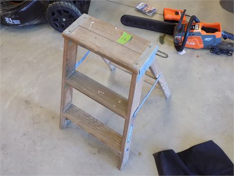Step Ladder