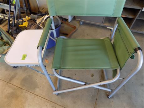 Outdoor Folding Chair with Side Table