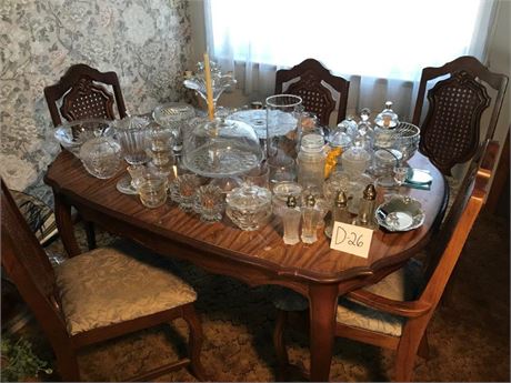 Dinning Table + 5 Chairs