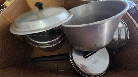 Lot Of Pots & Pans