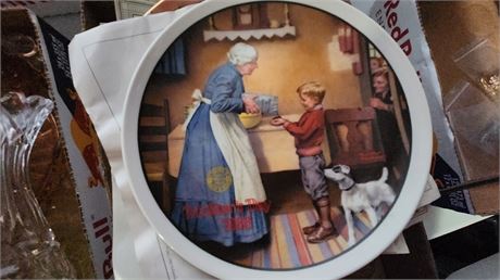 Lot Of Collector Plates