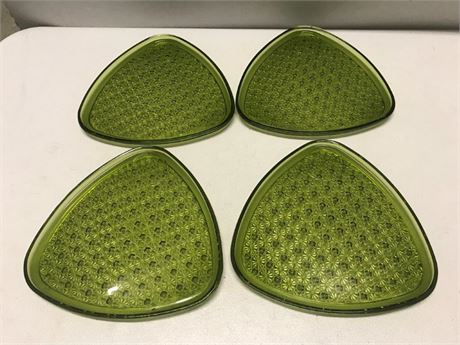 4 Green Triangle Glass Plates