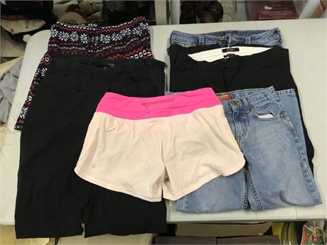 Womens Clothing Bottoms (Various Sizes)