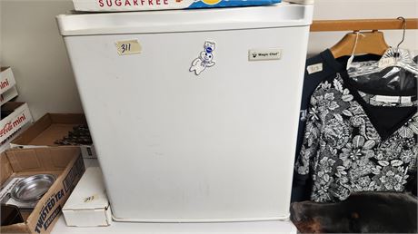 Magic Chef Small Refrigerator Tested And Works