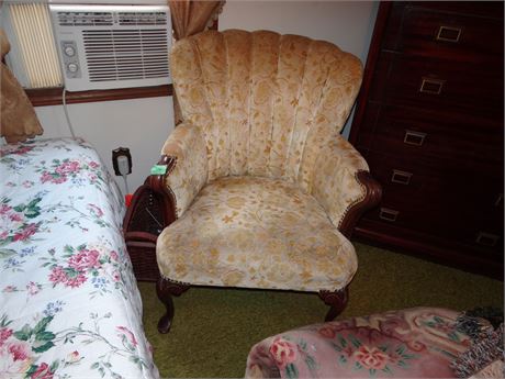 Queen Ann Style Chair