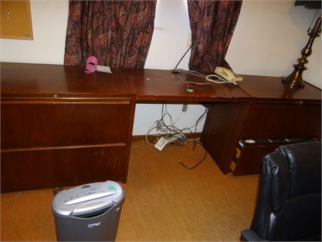 Desk with Lateral Files