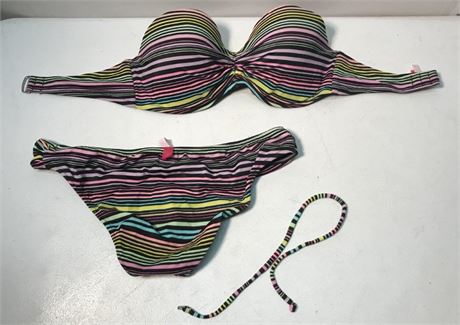 Victoria's Secret 36D & M/M