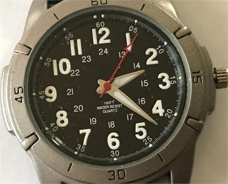 100FT Water Resist Quartz Watch