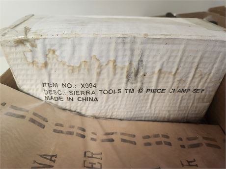 Set of Clamps, pack of Sandpaper