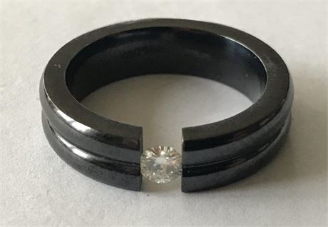 Stamped K&G* Moiss/Titanium Size 8.75 Ring