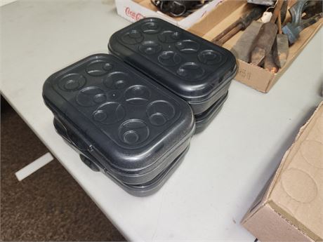 4 Small Storage Containers