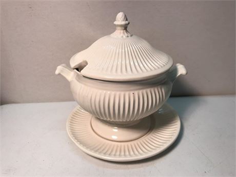 California Pottery 196 Soup Tureen & Plate