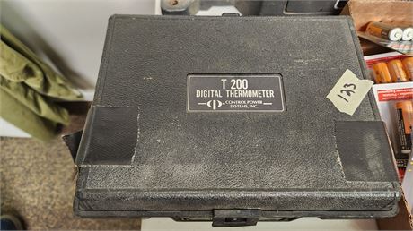 T 200 Digital Thermometer