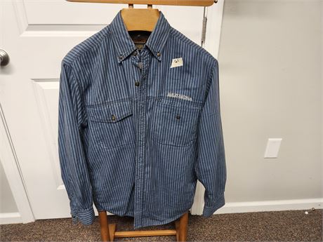 Harley Davidson Button Shirt Size Medium. White Spot On Back Of Shirt