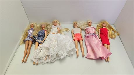 Lot Of Vintage 1960's Barbie Dolls