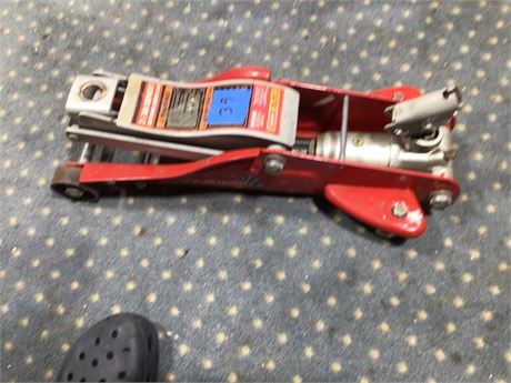 2 1/2 Floor Jack - No Pump Handle or Lift Head