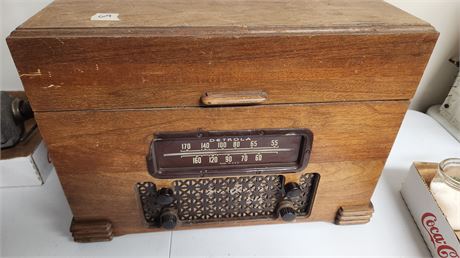 Vintage Detrola Record Player
