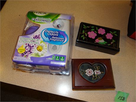 Trinket Boxes Plus