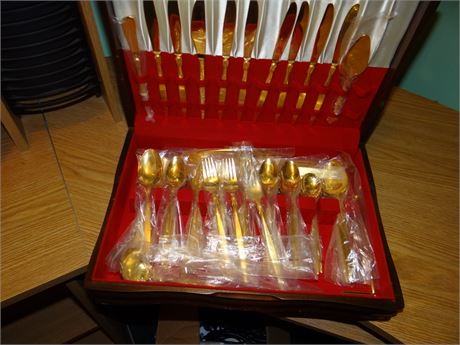 Flatware Set