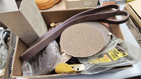 Lot Of Various Sandpaper & Sponges