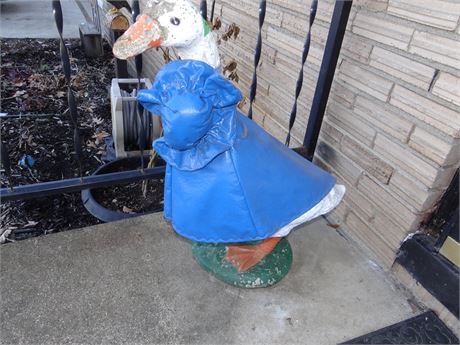 Concrete Goose