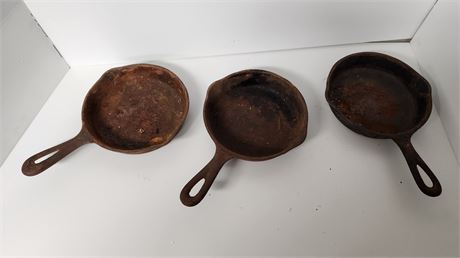 Lot Of 3 Small Cast Iron Skillets. 2 Are Marked Wagner. 1 Cant Tell If Marked