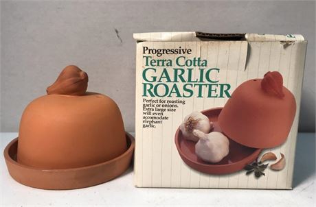 Terra Cotta Garlic Roaster