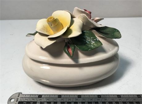 Stickered Nuova Capodimonte Box
