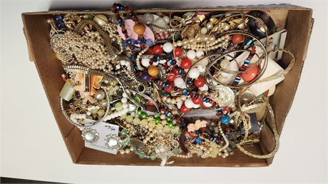 Lot Of Jewelry. Not Sorted
