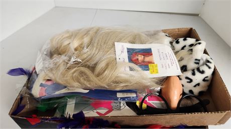 Lot Of Vintage Halloween Items