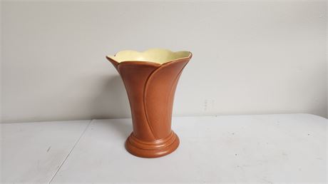 Vintage Red Wing 756 Vase.  7 1/2 Inches tall