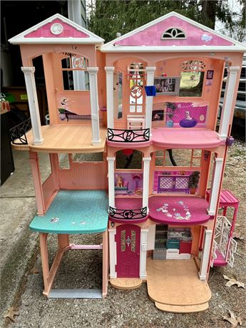 Barbie Dream House