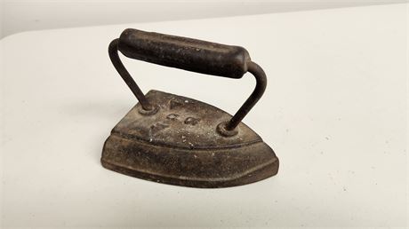 Vintage Cast Iron Sad Iron