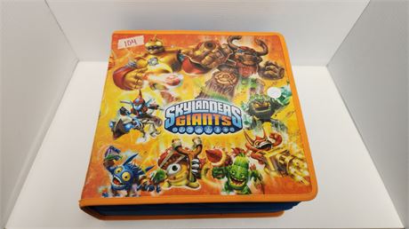 Skylander Giants Figures & Case