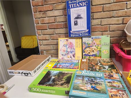 Large lot of Puzzles