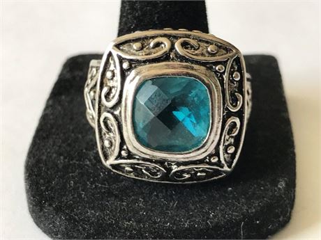 Unmarked Size 9 Ring
