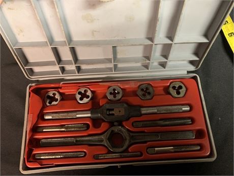 Craftsman Kromedge Tap & Hexagon Die Set in plastic case