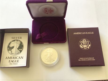 1990 American Silver Eagle - 99.9 % Silver