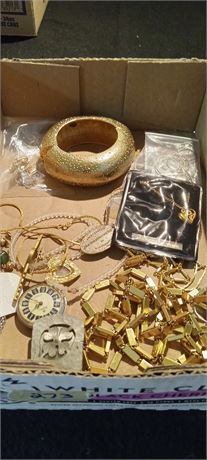 Lot Of Jewelry